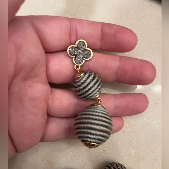 Thread Ball Druzy Clover Stripe Ball Gold Post Earrings - Picture 5 of 6